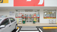 スギ薬局 滝ノ水店の入口