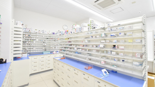 調剤薬局ツルハドラッグ今福鶴見店の調剤室