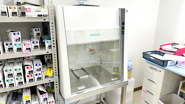 あけぼの薬局　神大寺店の無菌調剤室完備