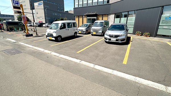 ナカジマ薬局　帯広在宅調剤センターの駐車場