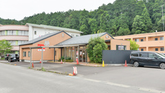 V・drug　稲口薬局の外観