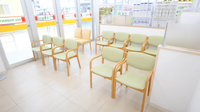 スギ薬局 西金沢店の待合スペース