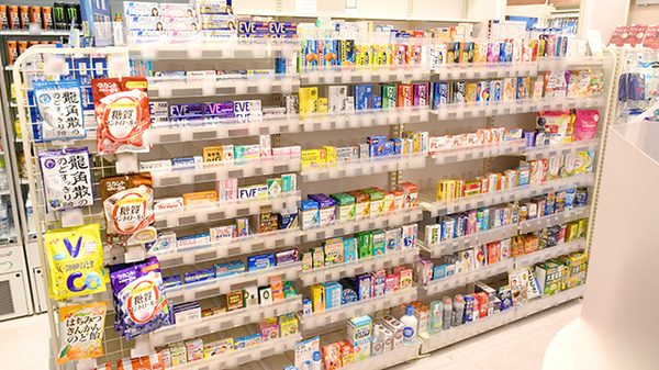 ココカラファイン薬局JR桃谷駅店の一般医薬品