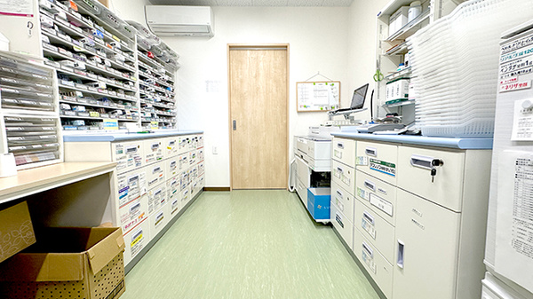 いろは薬局　井野店の調剤室