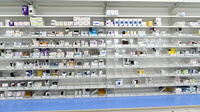 大賀薬局　菊陽店の薬棚
