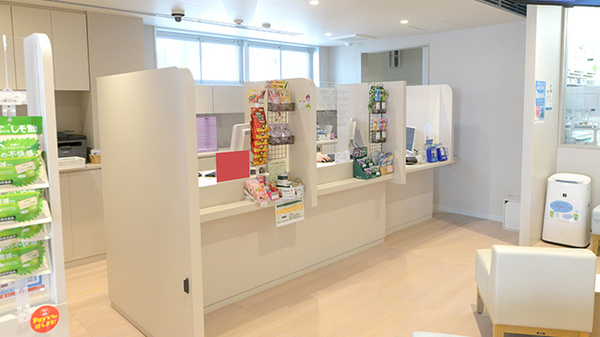 大賀薬局　いまきいれ総合病院前店の受付/カウンター