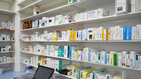 ハッピー薬局　川津店の薬棚
