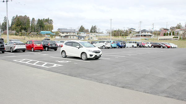 すず薬局　船引店の駐車場