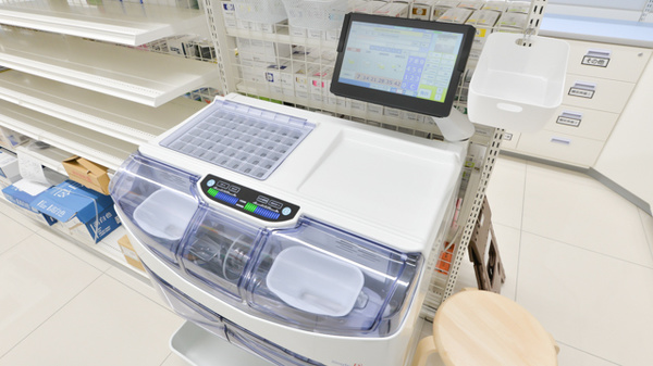 スギ薬局　岸和田上町店の調剤器具