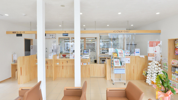 たんぽぽ薬局　本郷店の受付/カウンター