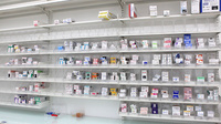 セキ薬局　新里町店の薬棚