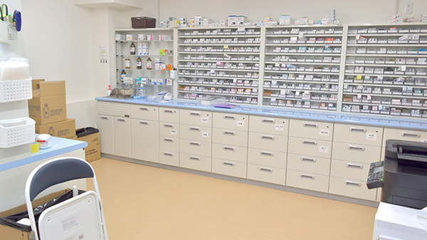 サン薬局　あやめ池店の調剤室