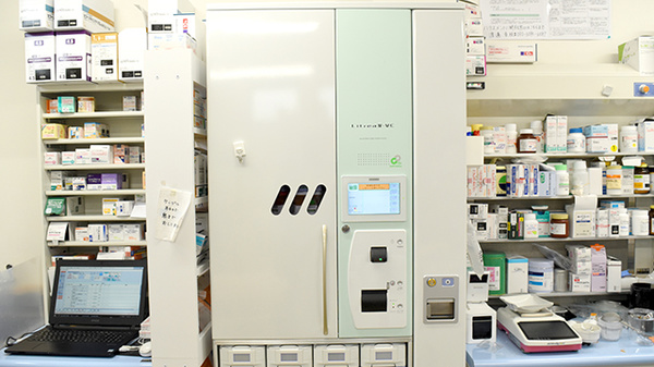 ぺりかん薬局彦左公園店の調剤器具