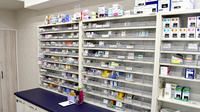 すずらん調剤薬局 城東中央店の薬棚