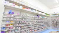 スギ薬局　小田原小台店の薬棚