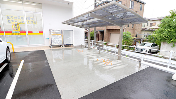 スギ薬局　小田原小台店の駐輪場