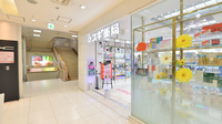 スギ薬局　名鉄名古屋店の入口