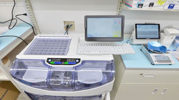 スギ薬局　長瀬駅前調剤店の調剤器具