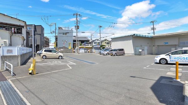 スギ薬局　長瀬駅前調剤店の駐車場