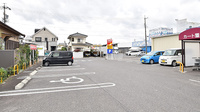 調剤薬局ツルハドラッグ高蔵寺白山店の駐車場