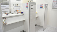 新生堂薬局　地下鉄筑紫口改札前店の受付/カウンター
