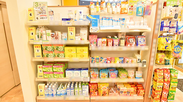 クオール薬局 新保店の雑貨品