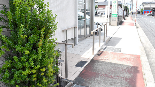 まつなし薬局 大山崎店のバリアフリー設備