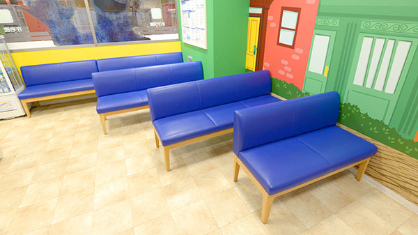 クオール薬局 マルイファミリー志木店の待合スペース