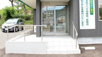 池田薬局 岩城店の入口