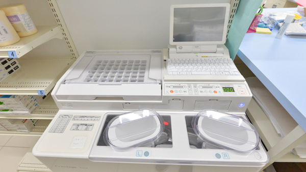 スギ薬局　敦賀南店の調剤器具
