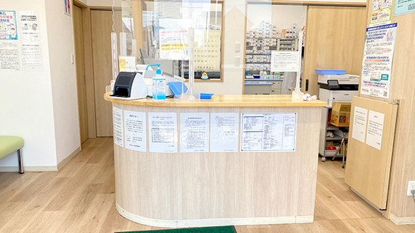 アクア薬局 中根店の受付/カウンター