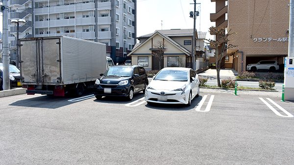 かえで薬局 天童西口店の駐車場