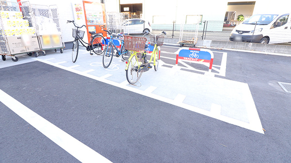 調剤薬局ツルハドラッグ相模原由野台店の駐輪場