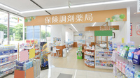 調剤薬局ツルハドラッグ大阪市大病院前店の入口