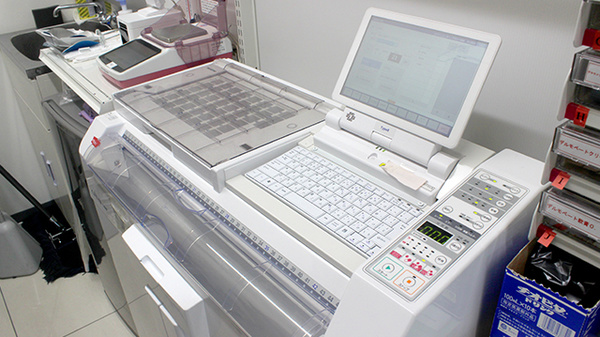 アカカベ薬局　木川東店の調剤器具