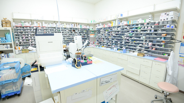 調剤薬局ツルハドラッグ西春店の調剤室