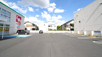 スギ薬局　新中里店の駐車場