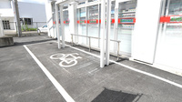 スギ薬局　新中里店の駐輪場