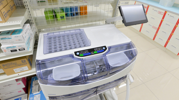 スギ薬局　のぞみ野店の調剤器具