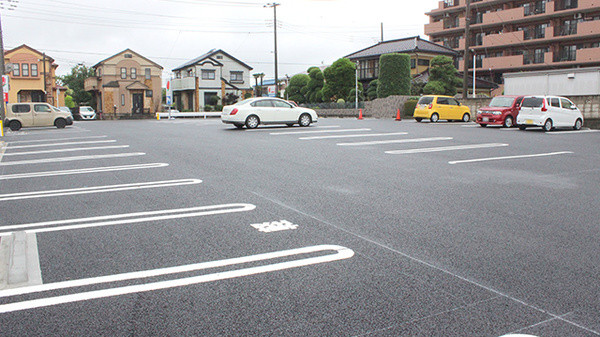セキ薬局　奈良町店の駐車場