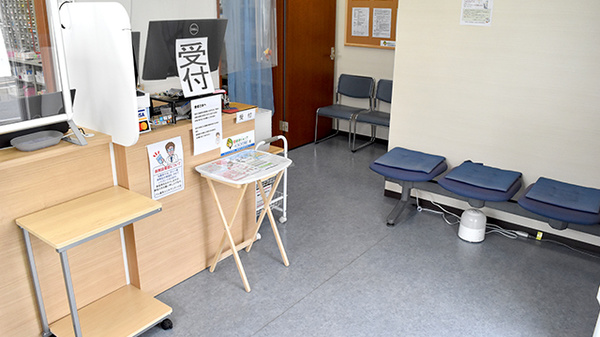 パル薬局ふじみサンロード店の待合スペース