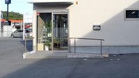 そうごう薬局 嵐山町店の入口