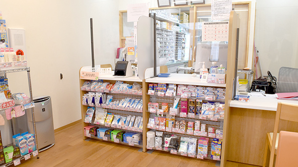 ウイン調剤薬局日吉5丁目店の受付/カウンター