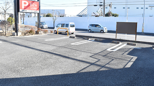 こうふく薬局 相模が丘店の駐車場