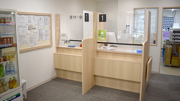 アルファ調剤薬局 平岸中央店の受付/カウンター