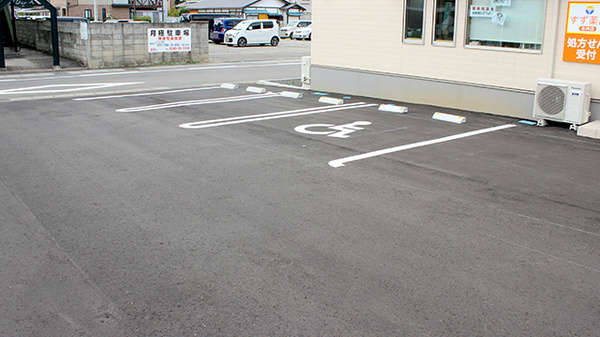 すず薬局　本内店の駐車場