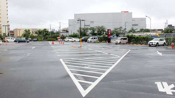 プラザ薬局　ビバモール蕨店の駐車場