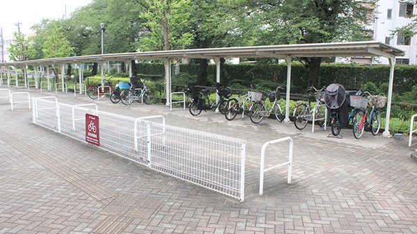 プラザ薬局　ビバモール蕨店の駐輪場