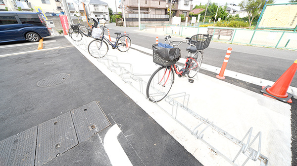 薬局くすりの福太郎　宮久保4丁目店の駐輪場