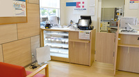 ココカラファイン薬局江島店の受付/カウンター